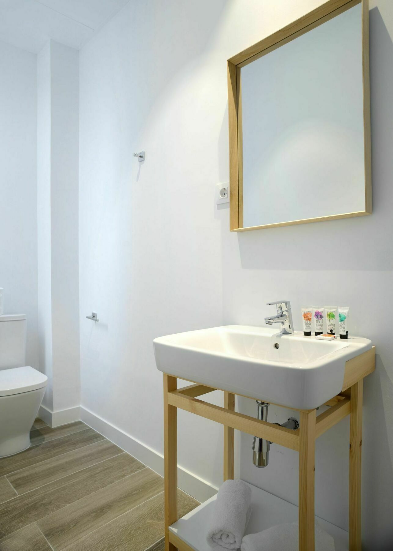 Nqn Aparts & Suites مدريد المظهر الخارجي الصورة